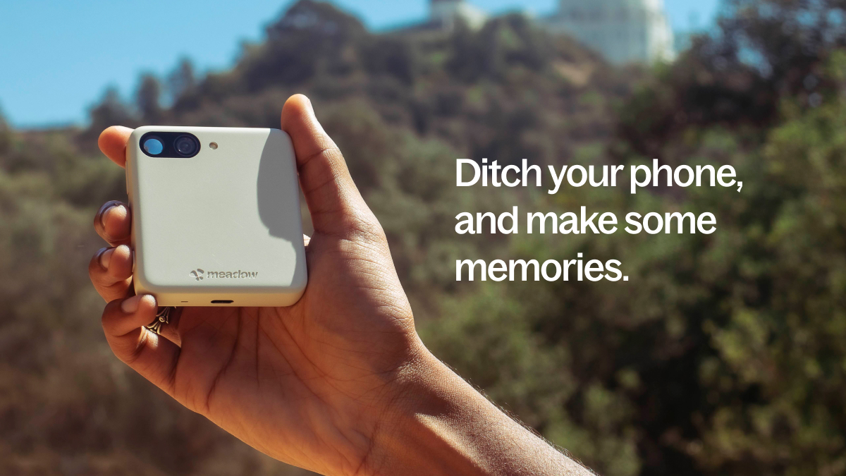 Meadow Companion: tools of a smartphone, without any distractions